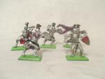 Britains Deetail 1971 Medieval Knights Lot of 17 pieces